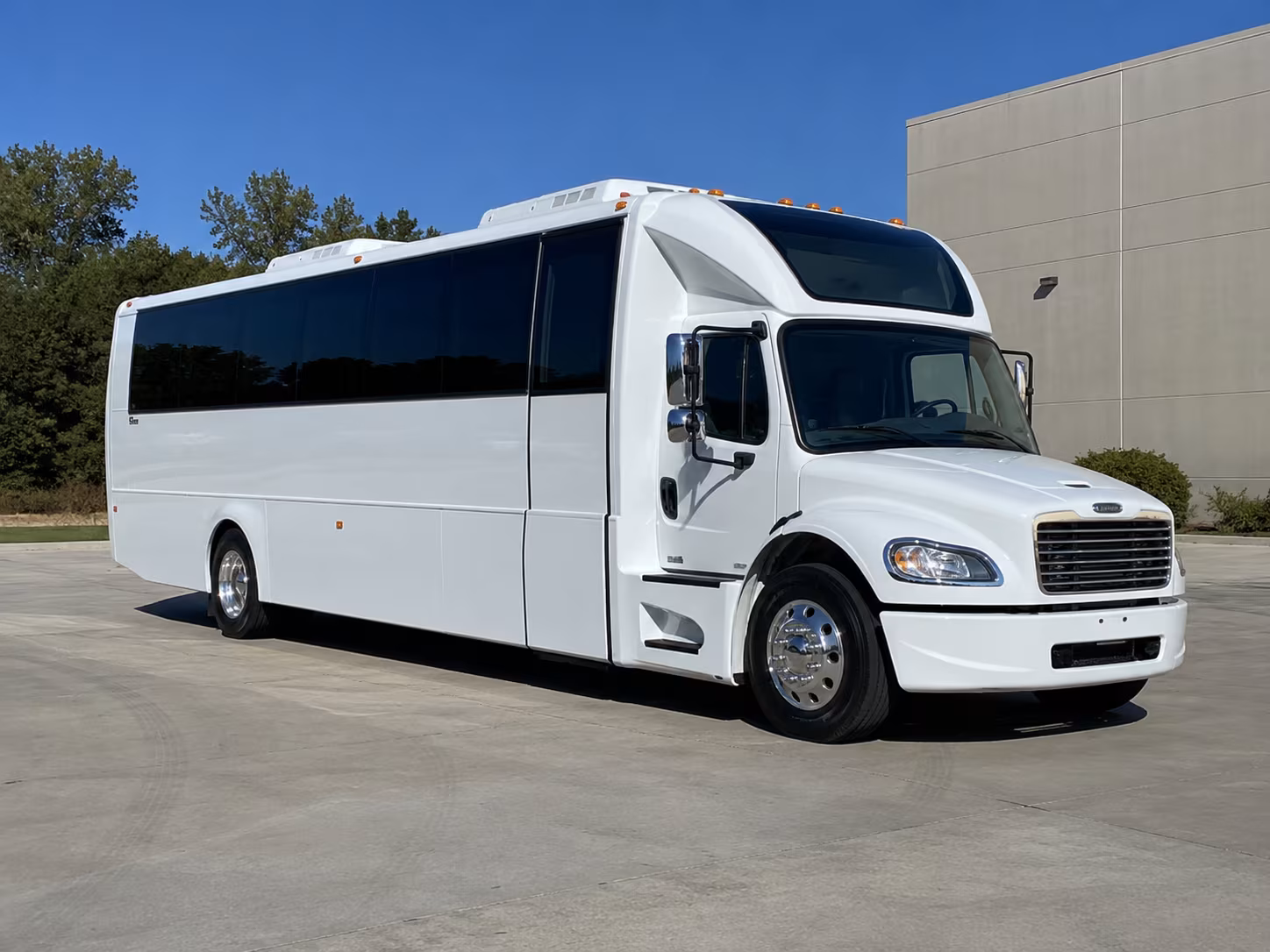 aliso viejo 28 passenger party bus